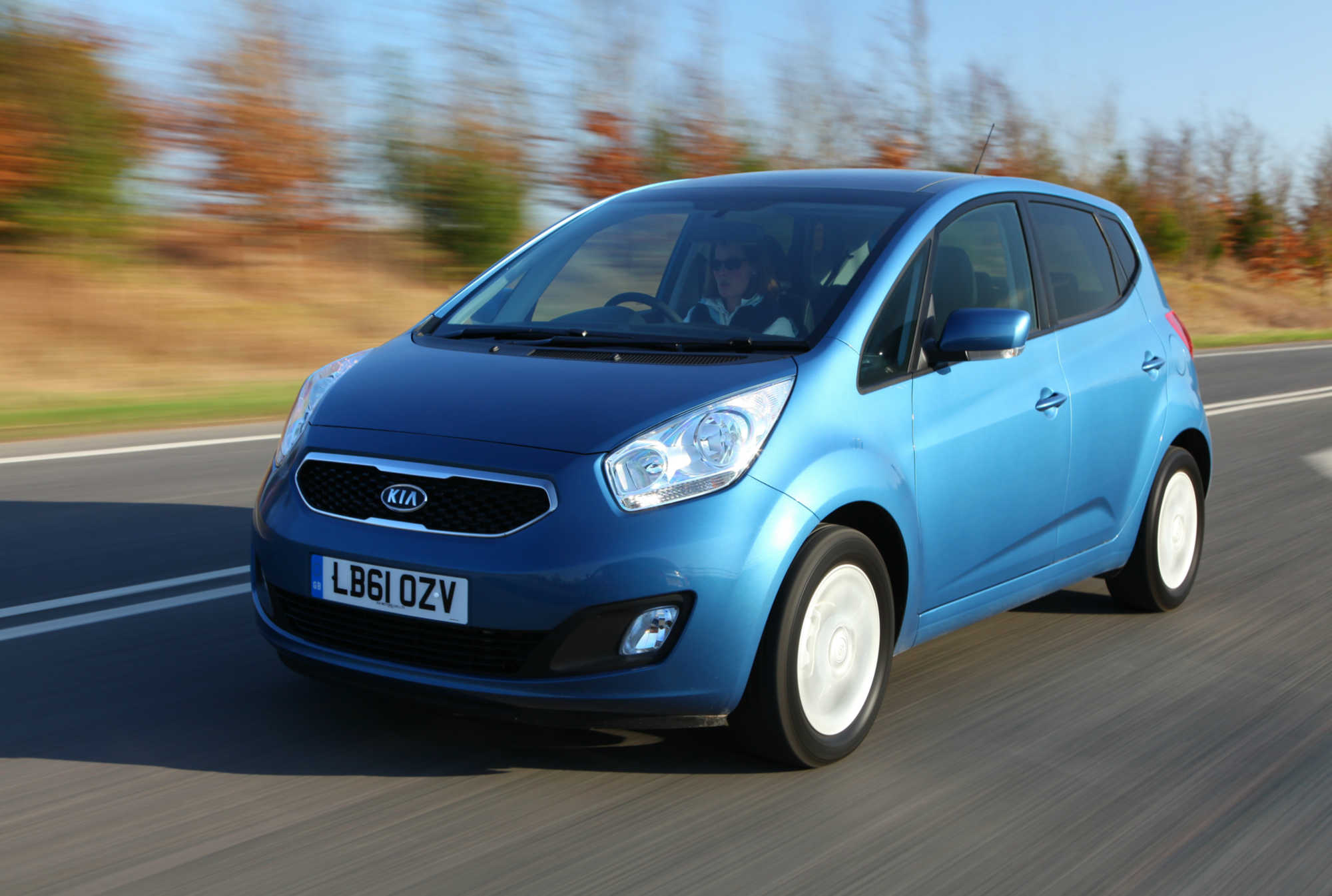 Kia Venga MPV review Car Keys
