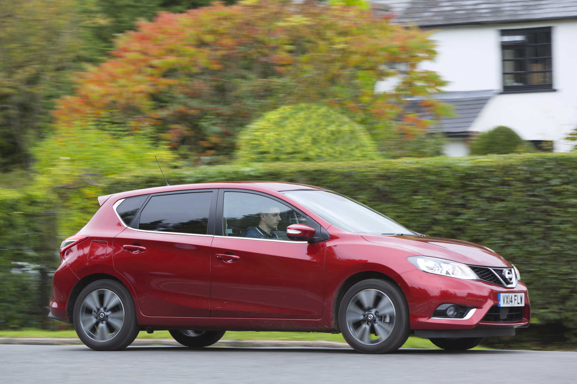 Nissan Pulsar Hatchback review - Car Keys